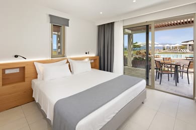 Deluxe Double Suite with Direct Sea View