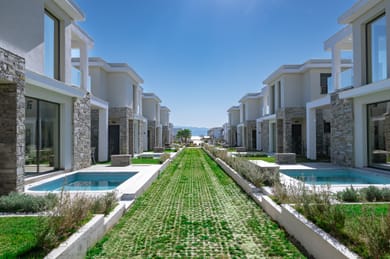 Thalassa & Thalassa Prive Residential Complex - Image 3