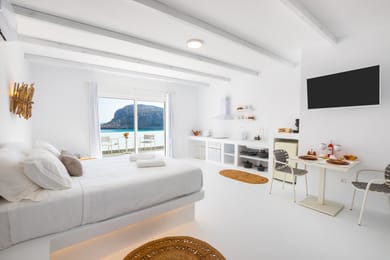 103 – “Achelois”