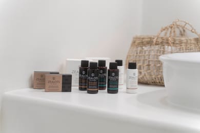 Thallos Cave House & Apartments - Image 5