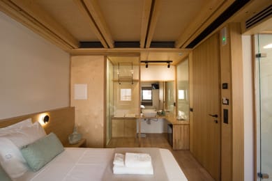 03-Suite Deluxe with Spa Bath | First Floor