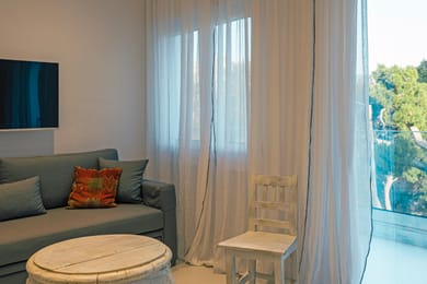 Parthenon Rooftop Luxury APTS - Image 3