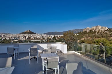 Parthenon Rooftop Luxury APTS - Image 2