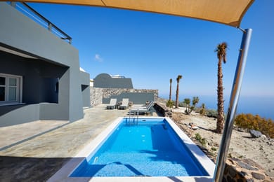 Villa Assyrtiko with private heated pool