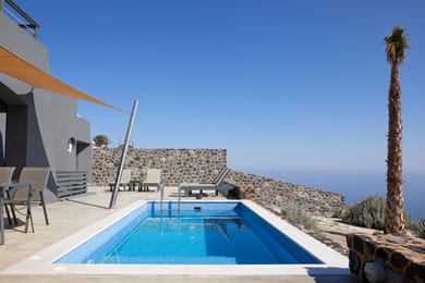 Villa Vinsanto with private heated pool