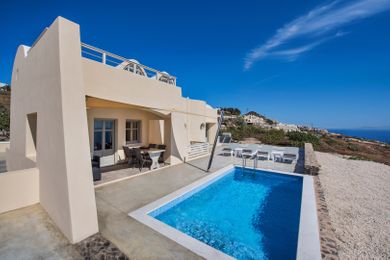 Villa Vinsanto with private heated pool