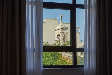 The Artist Athens - Image 7