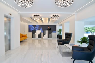 The Athenaeum Luxury Hotel - Image 2