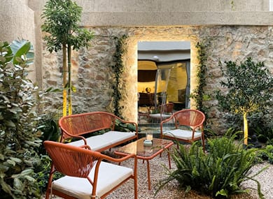THE NIXON Luxury Suites and Apartments Athens - Image 4
