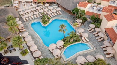 Theo Hotel Chania - Image 4