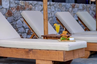 Theo Hotel Chania - Image 7