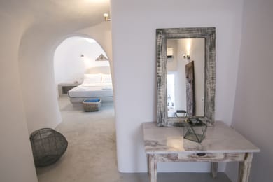 Grand Suite with Volcano View