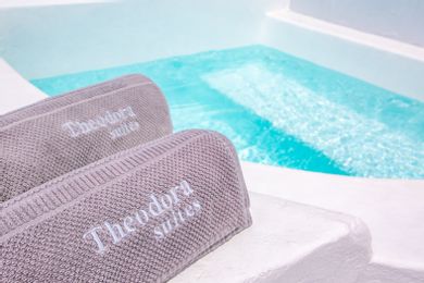 Junior Suite with Outdoor Hot Tub
