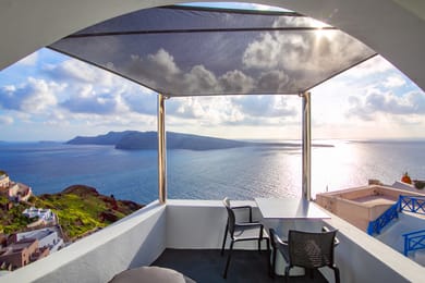 Petit Studio with Outdoor Hot Tub and Sunset View - Loft