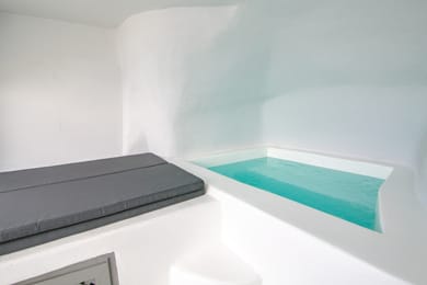 Superior Suite with Outdoor Hot Tub