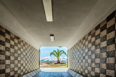 Xenios Theoxenia Hotel - Image 7