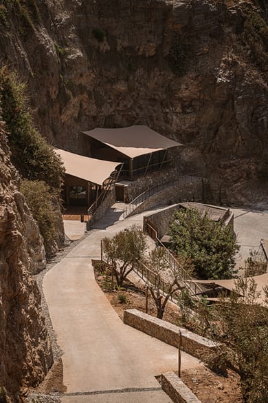 Cliffside Tented Pavilion with Hydrotherapy Mini-pool