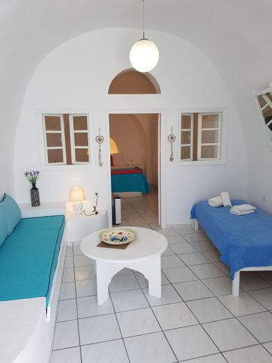 Thirea Traditional Apartment