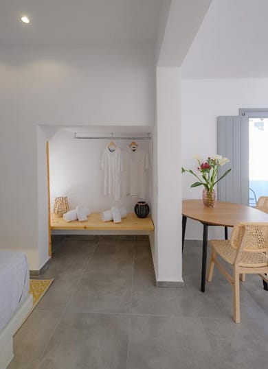Thoe Oia Suites - Image 5
