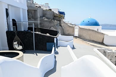 Three Bells Suites - Image 4