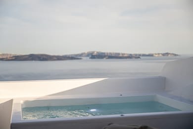 Three Domes Oia - Image 7