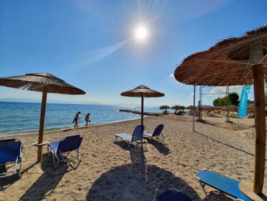 Three Stars Beach Hotel - Image 7