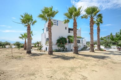 Hotel Three Lakes - Image 2