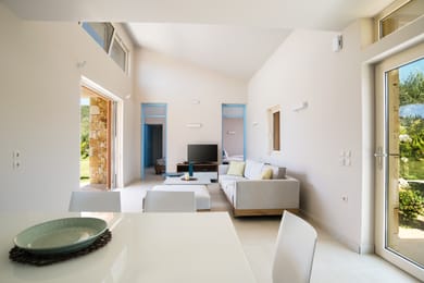 Three Stars Luxury Villas - Image 7