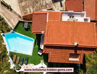 Three Storey Villa with Infinity Pool at Kaminarata Village