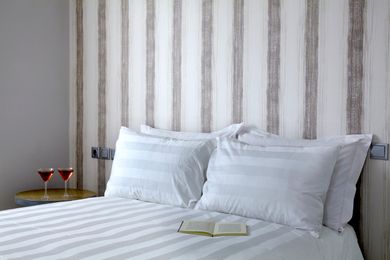 Single Interior Room Without View