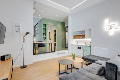 1826 Superior Apartment