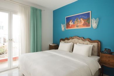 Deluxe Sea View Suite