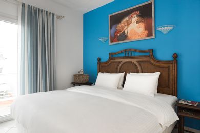 Signature Sea View Suite