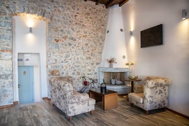 Trapela Areopolis, Boutique Hotel - Image 4