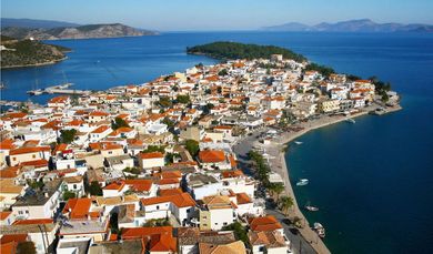 Treehouse Holiday Homes - Image 2