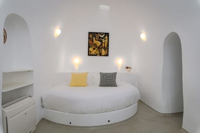 Superior Cave Suite with sharing outdoor pool - Polyphemus