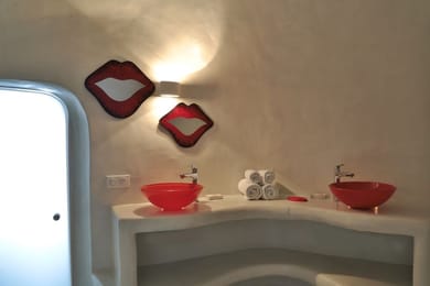 Senior Honeymoon Cave Suite with Private Heated Indoor Jacuzzi – Kalipso