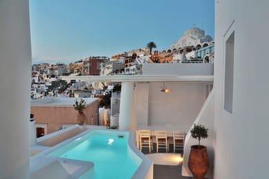 Three-Bedroom Villa with 2 Private Heated Jacuzzi and Caldera View Terraces