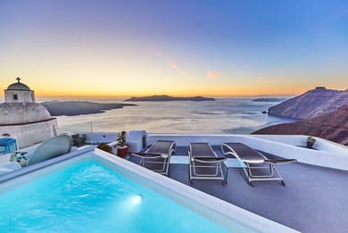 Three-Bedroom Villa with 2 Private Heated Jacuzzi and Caldera View Terraces, photo 1