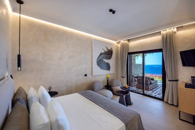 Signature Retreat Suite with Private Pool and Panoramic Sea View