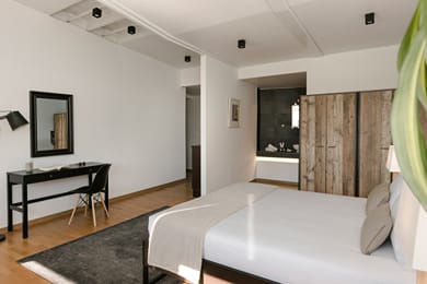 Aria Acropolis Suites - Image 3