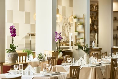 Tylissos Beach Hotel - Image 4