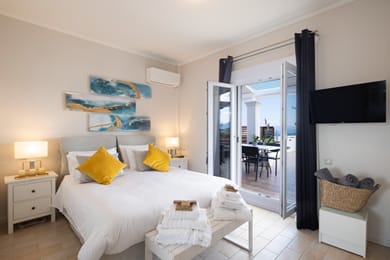 Unique Apartment - Image 7