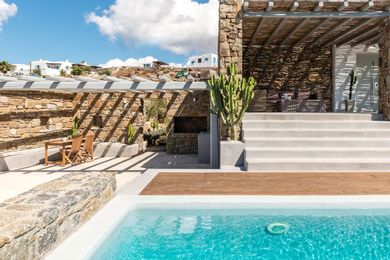 Dreamlike Villa 1