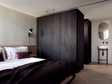 Urban Stripes Athens - Image 3