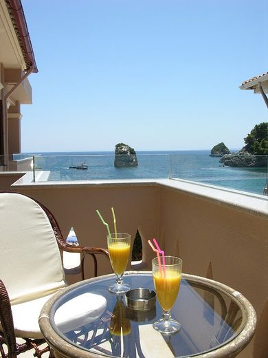 Studio Side Sea View