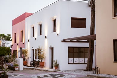 Utopia Luxury Suites  | Old Town - Image 2