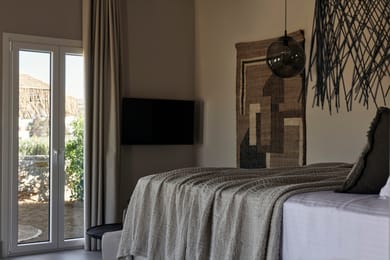 Honeymoon Suite with Indoor Jacuzzi