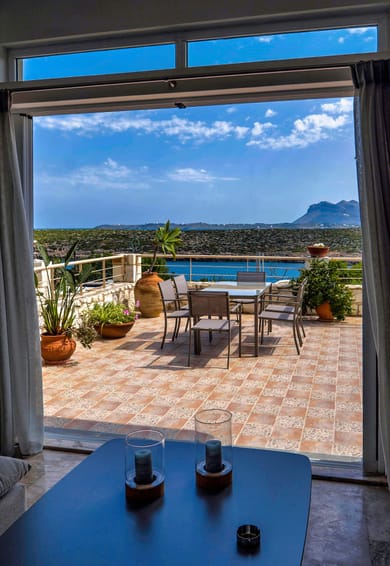 Vagioni Seaside Villa - Image 2