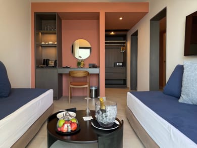 Family Suite Front Sea View